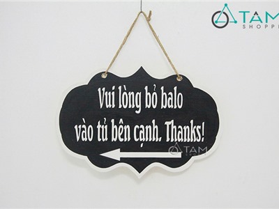 Bảng gỗ vẽ tay trắng đen theo yêu cầu Nơi để balo 30x20cm